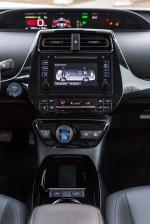 Toyota Prius XLE AWD-e 2019 года (NA)